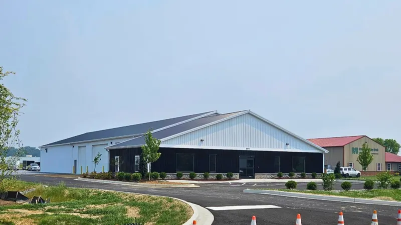 Delaware pole buildings - Premium commercial warehouse and office space in New Castle County near Wilmington